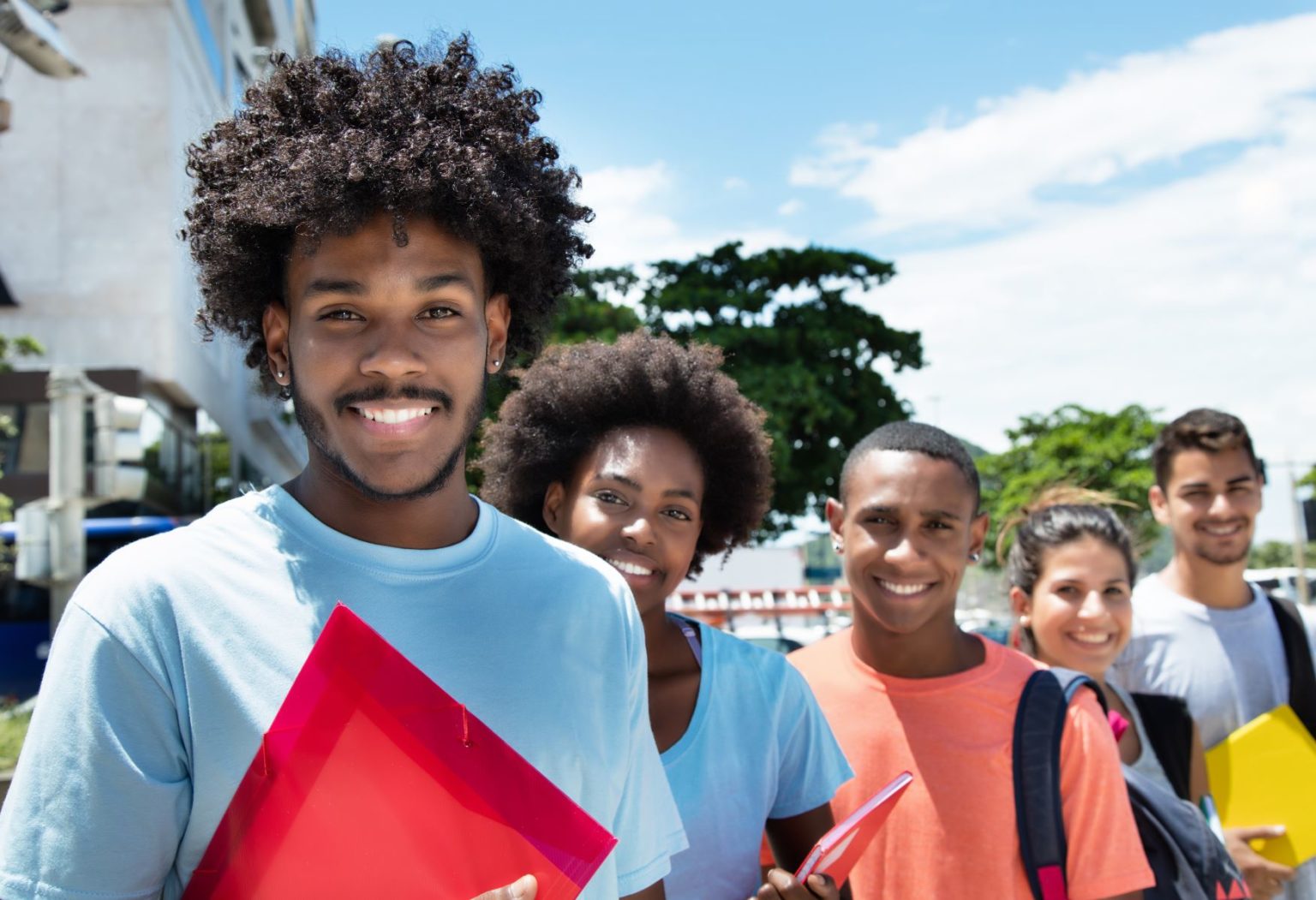 young-diverse-students-1536×1051